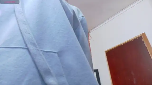 littleebluee online show from 11, 2, 2025