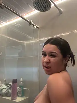 Pretty Isadora online show from 15, 1, 2026