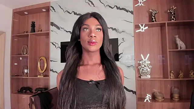 Snapshot of Vero_Lodge chatting on 8, 12, 2024 Vero Lodge online show from 8, 12, 2024