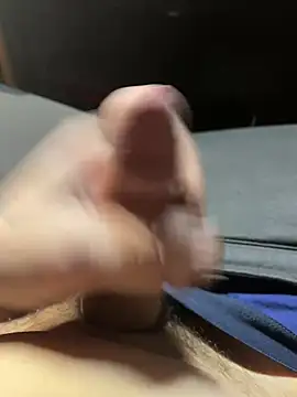 Snapshot of joeycbigcock chatting on 18, 1, 2025 joeycbigcock online show from 18, 1, 2025