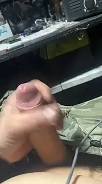 Snapshot of joeycbigcock chatting on 5, 3, 2025 joeycbigcock online show from 5, 3, 2025