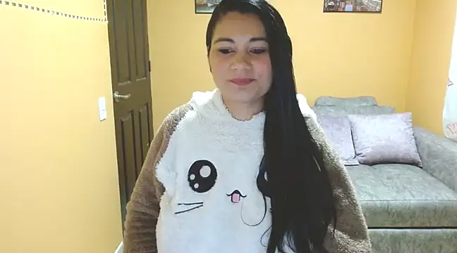 Snapshot of Kerly_Lopez chatting on 10, 1, 2025 Kerly Lopez online show from 10, 1, 2025