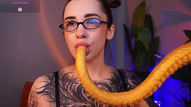 Snapshot of EvaCanton chatting on 14, 3, 2026 EvaCanton online show from 14, 3, 2026