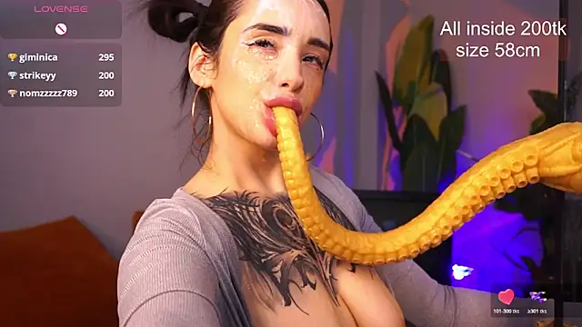 Snapshot of EvaCanton chatting on 16, 3, 2026 EvaCanton online show from 16, 3, 2026