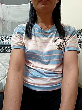 Snapshot of Asian_girl13 chatting on 20, 4, 2026 Asian girl13 online show from 20, 4, 2026