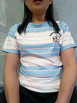 Snapshot of Asian_girl13 chatting on 28, 4, 2026 Asian girl13 online show from 28, 4, 2026