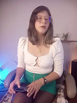 Snapshot of Chanelll_Taylorr_ chatting on 12, 5, 2026 Chanelll Taylorr online show from 12, 5, 2026