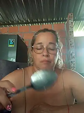 Snapshot of natally_ross21 chatting on 4, 2, 2026 natally ross21 online show from 4, 2, 2026