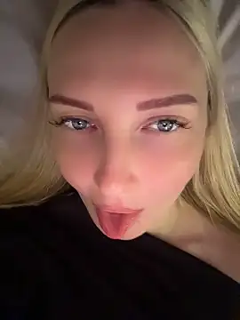 Snapshot of Aleksandrakis chatting on 17, 6, 2026 Aleksandrakis online show from 17, 6, 2026
