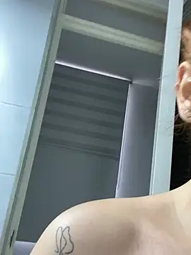 SamanthaKlein  online show from 28, 12, 2024