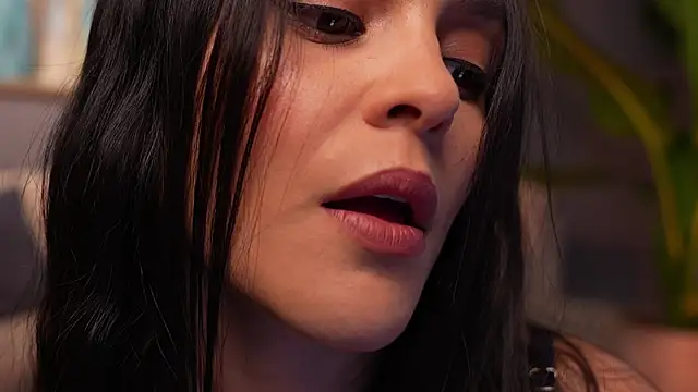 Snapshot of Danna-Saenz chatting on 23, 6, 2026 Danna-Saenz online show from 23, 6, 2026