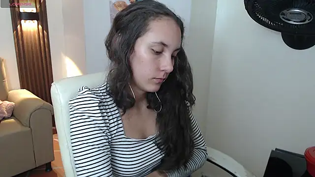 xlunna online show from 15, 10, 2025