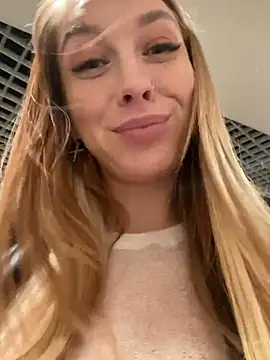 Snapshot of Sweet___Emily chatting on 13, 2, 2025 Sweet   Emily online show from 13, 2, 2025