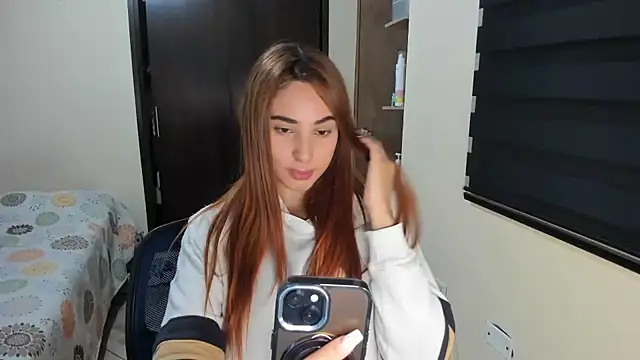 Amy Walker online show from 3, 10, 2025