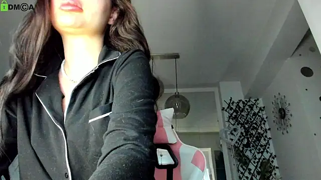 Snapshot of IreneVON chatting on 30, 4, 2026 IreneVON online show from 30, 4, 2026