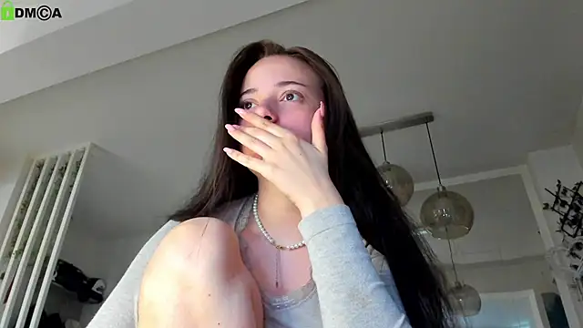 Snapshot of IreneVON chatting on 4, 5, 2026 IreneVON online show from 4, 5, 2026