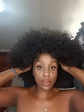Snapshot of Queen-Chocolate chatting on 24, 5, 2026 Queen-Chocolate online show from 24, 5, 2026