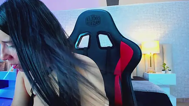 Snapshot of sara_parker069 chatting on 17, 12, 2024 sara parker069 online show from 17, 12, 2024