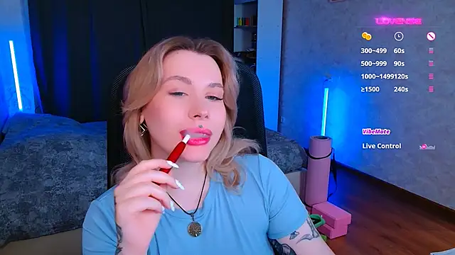 Snapshot of Blueberry-baby chatting on 1, 12, 2024 Blueberry-baby online show from 1, 12, 2024