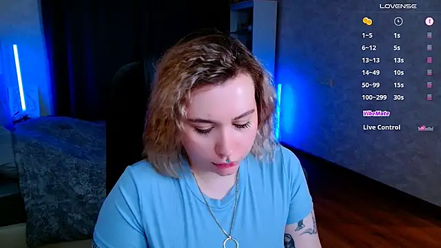 Snapshot of Blueberry-baby chatting on 6, 3, 2025 Blueberry-baby online show from 6, 3, 2025