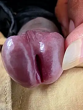 Snapshot of Denialdevid90 chatting on 14, 6, 2026 Denialdevid90 online show from 14, 6, 2026