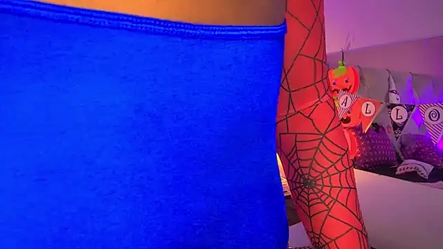 Snapshot of FiorelaLenin chatting on 31, 10, 2025 FiorelaLenin online show from 31, 10, 2025