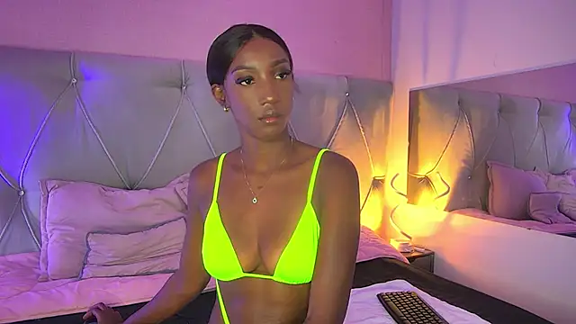 Snapshot of FiorelaLenin chatting on 10, 1, 2026 FiorelaLenin online show from 10, 1, 2026