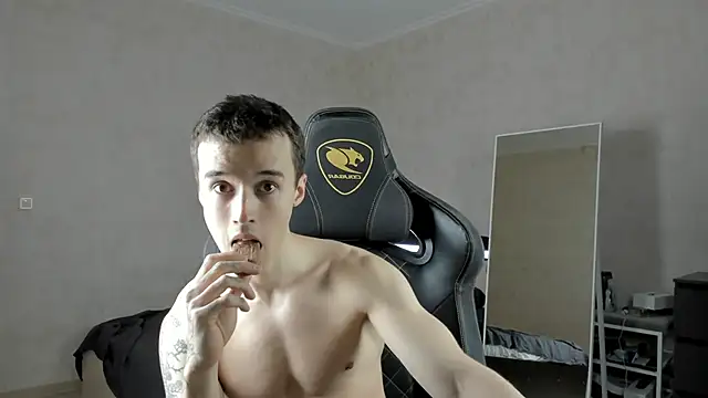 MasonWarholl online show from 30, 1, 2025