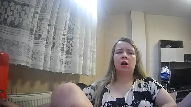Snapshot of ViolaCandy chatting on 28, 10, 2025 ViolaCandy online show from 28, 10, 2025