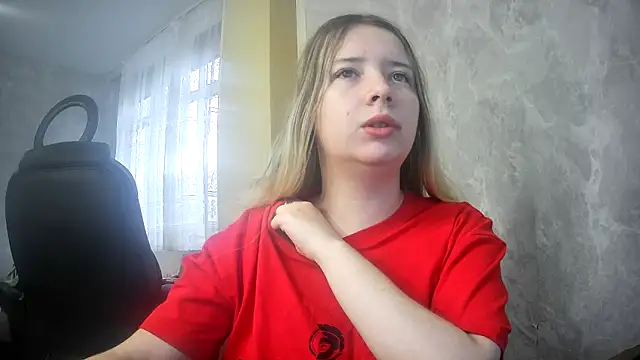 Snapshot of ViolaCandy chatting on 4, 11, 2025 ViolaCandy online show from 4, 11, 2025