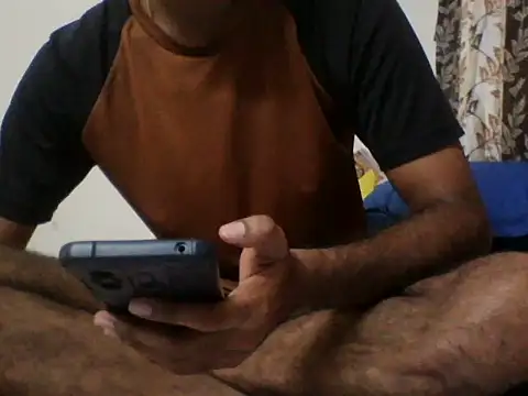 Snapshot of raghava09876 chatting on 19, 11, 2025 raghava09876 online show from 19, 11, 2025