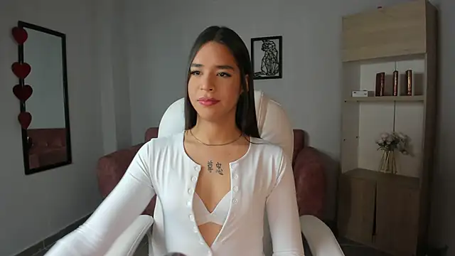 Snapshot of Alice23jones chatting on 13, 3, 2025 Alice23jones online show from 13, 3, 2025