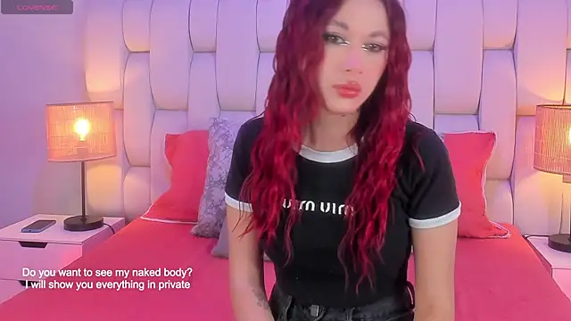 Snapshot of SkinnyFoxy chatting on 17, 5, 2026 SkinnyFoxy online show from 17, 5, 2026