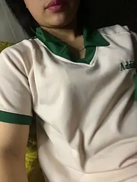 Snapshot of T_tina92 chatting on 6, 1, 2026 T tina92 online show from 6, 1, 2026