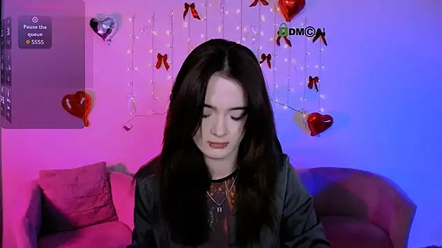 liana kisses online show from 31, 3, 2026