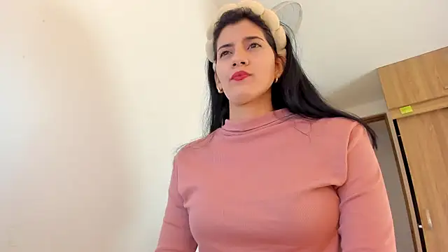 misstoya online show from 5, 2, 2025