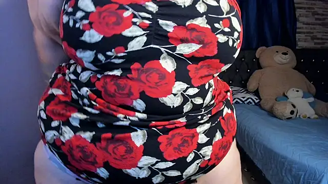 Snapshot of Imluna93 chatting on 19, 12, 2024 Imluna93 online show from 19, 12, 2024