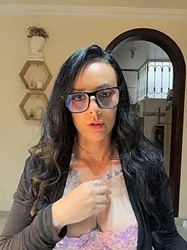 Snapshot of AndreaValencia chatting on 2, 7, 2026 AndreaValencia online show from 2, 7, 2026
