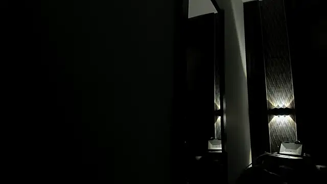 selene red  online show from 5, 12, 2025