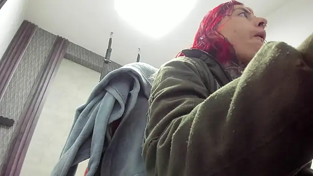Snapshot of selene_red_ chatting on 8, 5, 2026 selene red online show from 8, 5, 2026