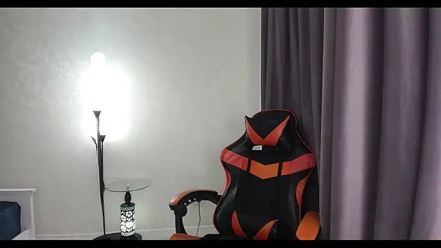 Missykitty01 online show from 14, 2, 2026