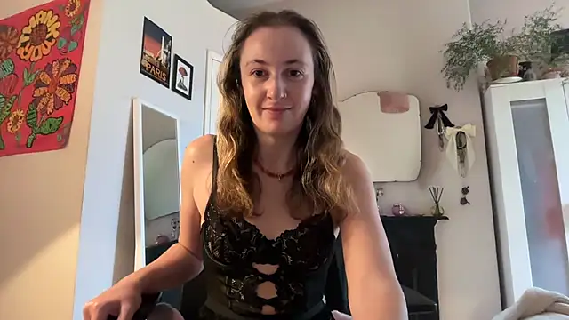 Snapshot of Littlelolo60 chatting on 11, 11, 2025 Littlelolo60 online show from 11, 11, 2025