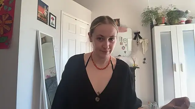 Littlelolo60 online show from 24, 4, 2026