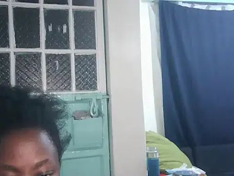 Snapshot of blue_ivy2211 chatting on 27, 10, 2025 blue ivy2211 online show from 27, 10, 2025