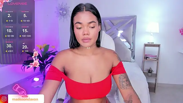 Snapshot of madisson_davon chatting on 19, 1, 2025 madisson davon online show from 19, 1, 2025