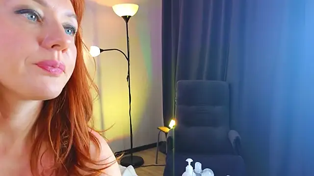 AlexaLenee online show from 6, 12, 2024
