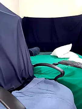 Midnight Blossom online show from 18, 2, 2025