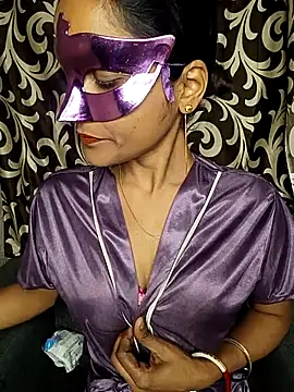 Snapshot of REVA_DARLING chatting on 12, 1, 2026 REVA DARLING online show from 12, 1, 2026