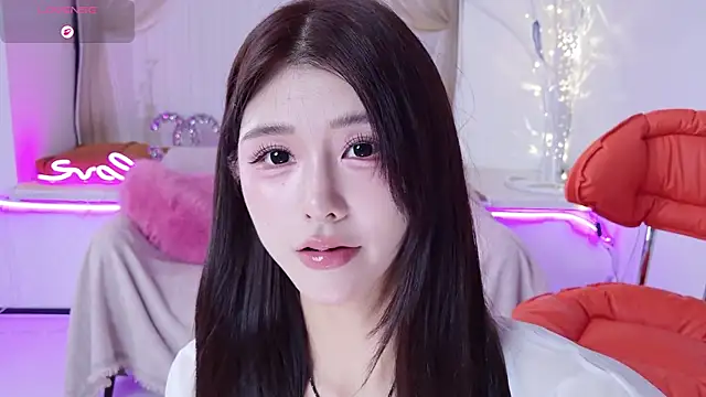 Snapshot of Momoever123456 chatting on 31, 5, 2026 Momoever123456 online show from 31, 5, 2026