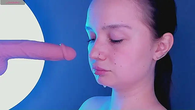 bitchpeace  online show from 18, 4, 2026